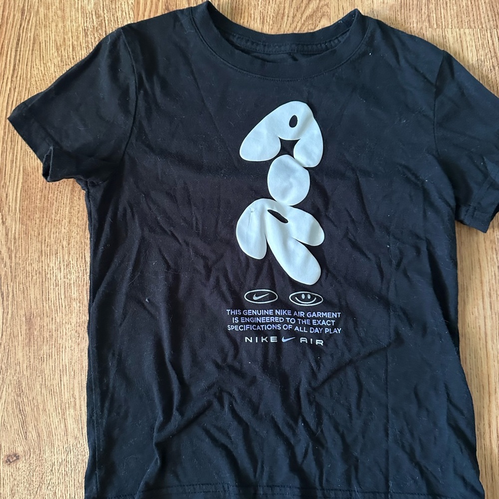 Nike Kids Black Tee with White Graphic